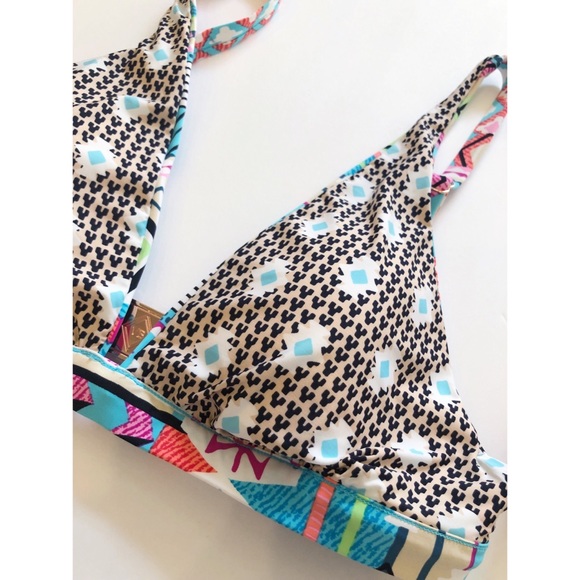 Vera Bradley Aztec Reversible Bikini Swimsuit Top Separates New Medium 4… - Picture 8 of 8